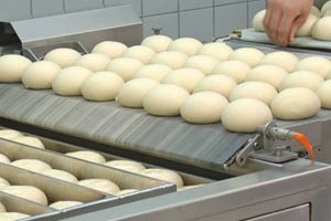 آشنايي با خط تولید بیسکویت، کیک، کلوچه و دونات